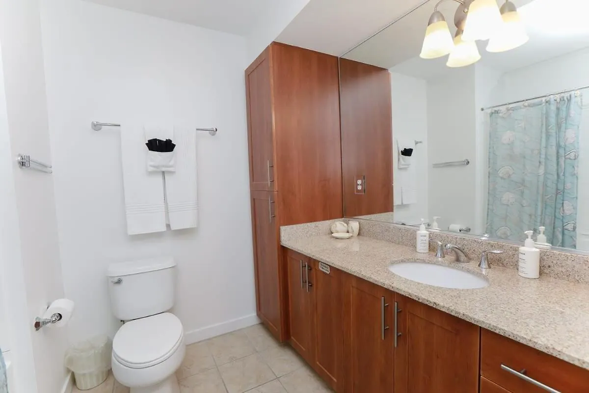 Sojourn Beach Haven Sleeps 7 With Pool Near Beach Virginia Beach